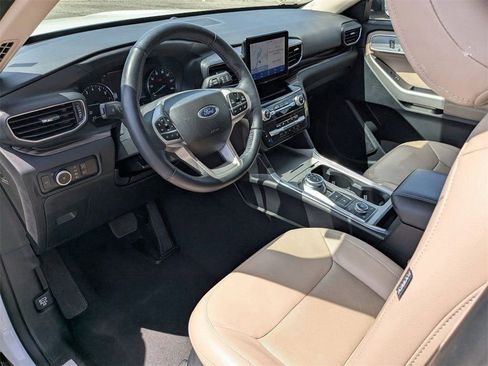 Used 2023 Ford Explorer Limited image 27