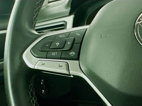 Used 2021 Volkswagen Atlas SE image 24