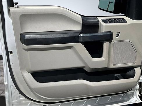 Used 2019 Ford F150 XL w/ Equipment Group 101A Mid RWD image 22