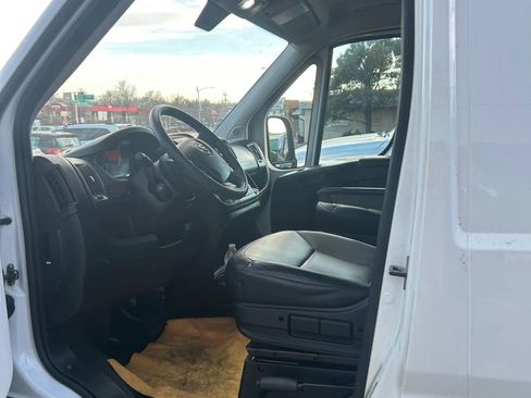 Used 2014 RAM ProMaster 2500 w/ Cargo Convenience Group image 4