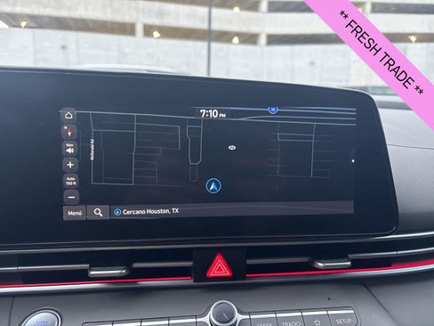 Used 2024 Hyundai Elantra SEL w/ Convenience Package image 13