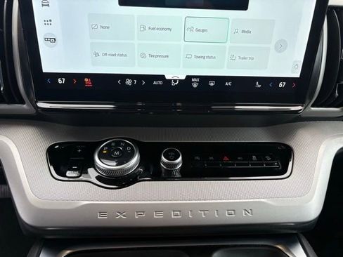 Used 2025 Ford Expedition Max Active image 20