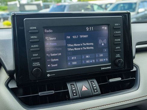Used 2022 Toyota RAV4 XLE Premium AWD/4WD image 29