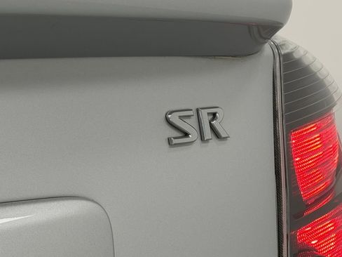 Used 2010 Nissan Sentra 2.0 SR image 9