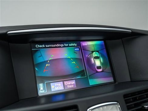 Used 2018 INFINITI Q70 L 3.7 image 25