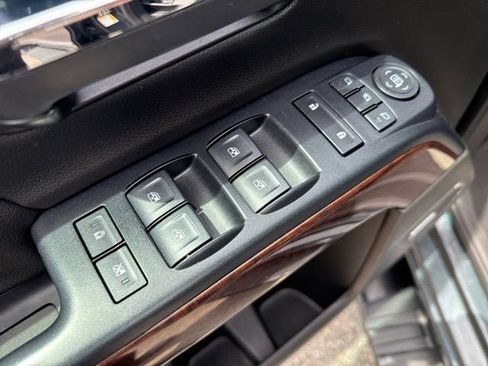 Used 2018 GMC Sierra 1500 SLT AWD/4WD image 23