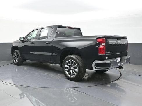 Used 2023 Chevrolet Silverado 1500 LT AWD/4WD image 9