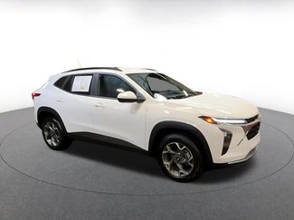 Used 2025 Chevrolet Trax LT video 2