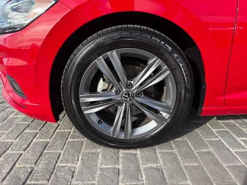 Certified 2021 Volkswagen Jetta R-Line image 32