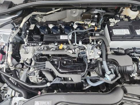 Certified 2025 Toyota Corolla Cross XLE FWD image 26