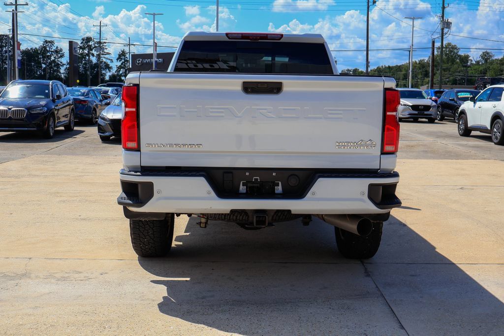 Used 2026 Chevrolet Silverado 2500 High Country w/ High Country Premium Package AWD/4WD image 20