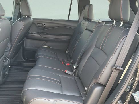 Used 2023 Honda Passport TrailSport image 10