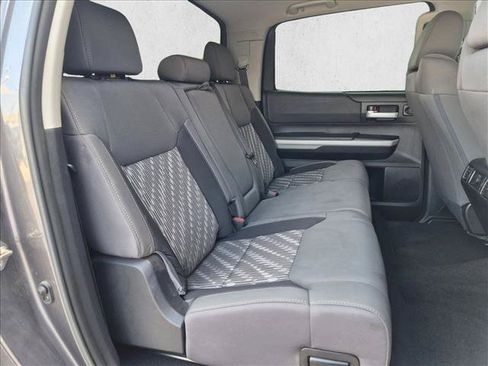 Used 2019 Toyota Tundra SR5 w/ SR5 Upgrade Package AWD/4WD image 20