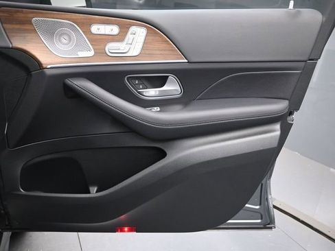 Used 2025 Mercedes-Benz GLE 350 4MATIC image 30