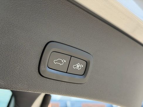 Certified 2023 Volvo C40 P8 Recharge Ultimate w/ Protection Package Premier AWD/4WD image 29