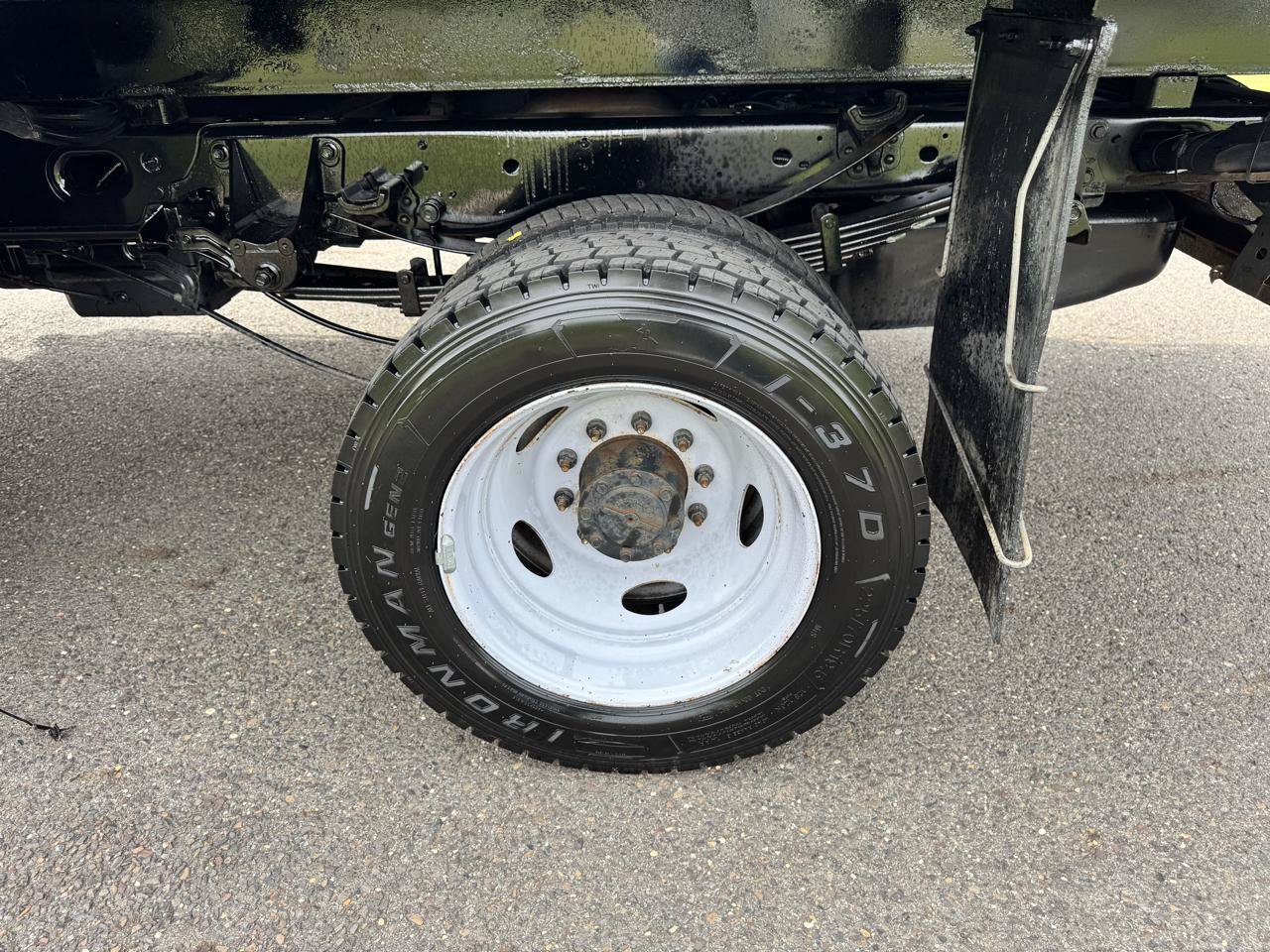 Used 2020 Ford F550 2WD Regular Cab Super Duty image 28