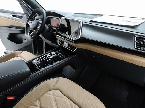 New 2026 Volkswagen Atlas Cross Sport SE image 72