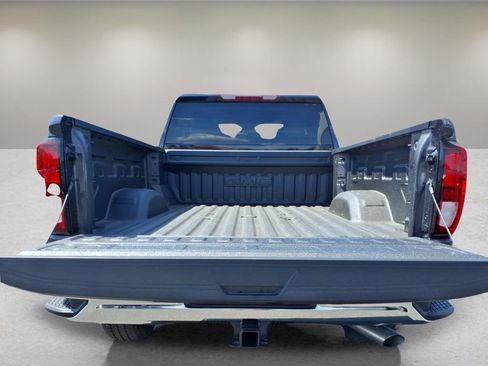 New 2026 GMC Sierra 2500 SLE w/ SLE Value Package; AWD/4WD image 4