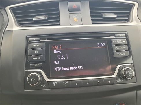 Used 2018 Nissan Sentra S image 23