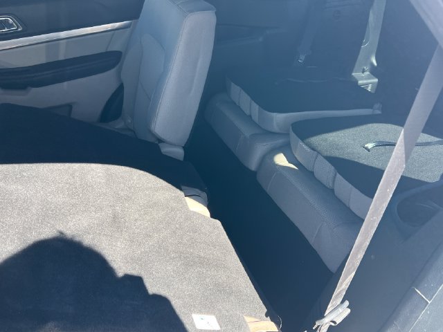 Used 2018 Ford Explorer XLT FWD image 31