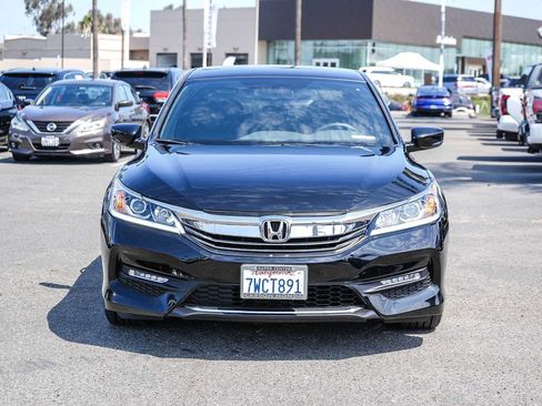 Used 2017 Honda Accord Sport Special Edition image 2