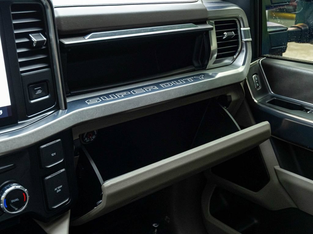 Used 2025 Ford F450 Platinum w/ Platinum Plus Package AWD/4WD image 19