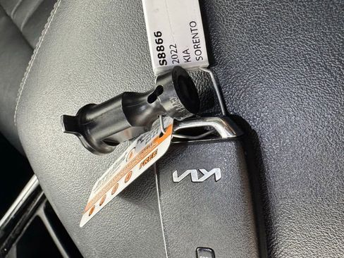 Used 2022 Kia Sorento SX Prestige AWD/4WD image 3