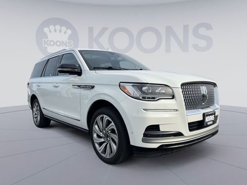 Used 2023 Lincoln Navigator Reserve AWD/4WD image 18