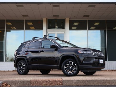 Used 2022 Jeep Compass Latitude w/ Convenience Group image 2