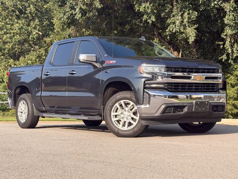 Used 2019 Chevrolet Silverado 1500 LT w/ All-Star Edition AWD/4WD image 17
