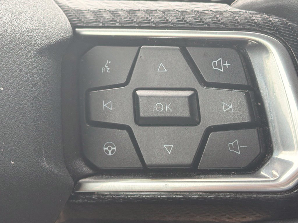 Used 2025 Ford Mustang Premium RWD image 13