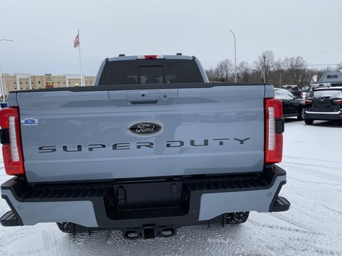 Used 2024 Ford F350 Lariat w/ Lariat Ultimate Package image 10