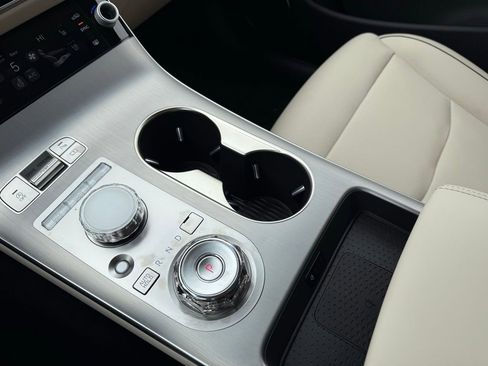 Used 2026 Genesis GV70 2.5T Advanced image 27