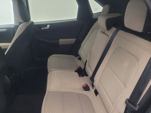 Used 2020 Ford Escape SE FWD image 18