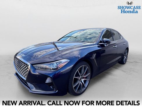 Used 2019 Genesis G70 3.3T Advanced w/ Elite Package RWD image 2