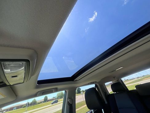 Used 2021 Toyota 4Runner SR5 Premium w/ Moonroof Package image 29