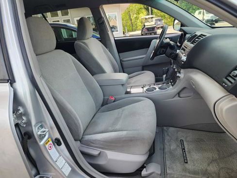 Used 2010 Toyota Highlander 4WD image 18