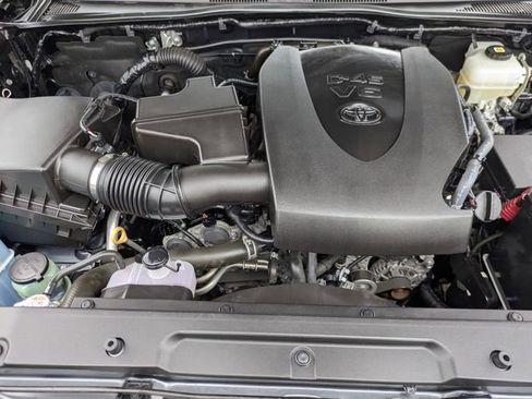 Used 2023 Toyota Tacoma TRD Off-Road image 32