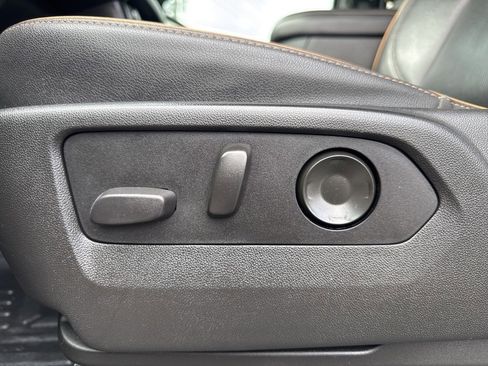 Used 2021 GMC Yukon AT4 w/ AT4 Premium Plus Package image 42