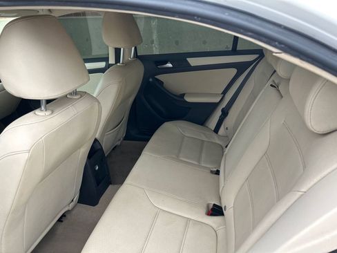 Used 2012 Volkswagen Jetta SE image 7
