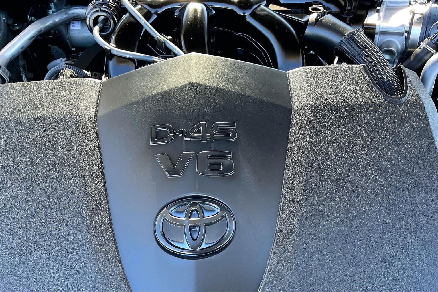 Used 2024 Toyota Camry XSE w/ Navigation Package FWD image 33