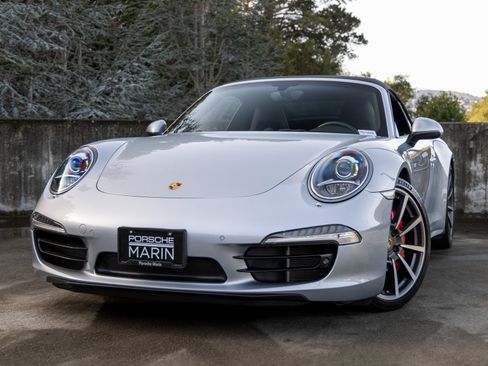 Used 2014 Porsche 911 Carrera 4S image 56