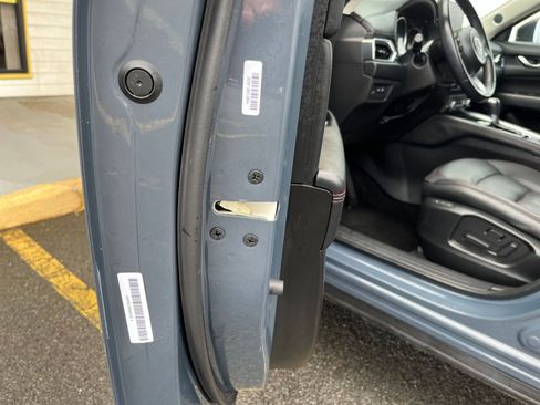 Used 2024 MAZDA CX-5 Carbon Edition image 33