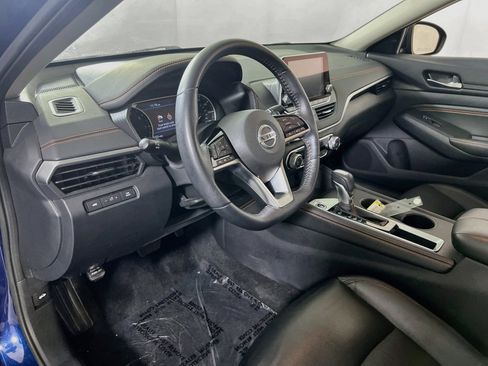 Used 2019 Nissan Altima 2.5 SR w/ SR Premium Package FWD image 9