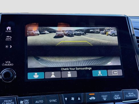 Used 2024 Honda Odyssey Elite image 9