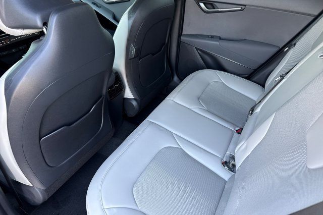 New 2026 Kia Niro EX FWD image 14