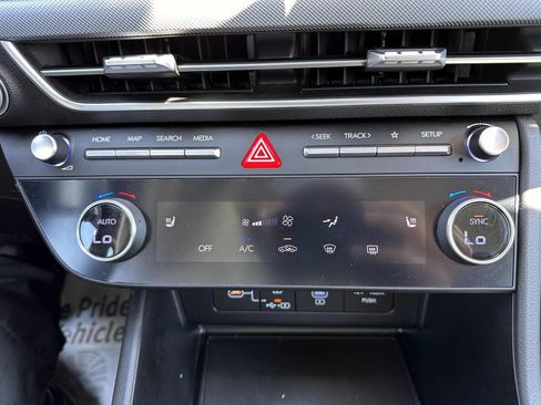 Used 2025 Hyundai Sonata SEL FWD image 24