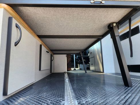 Used 2024 Mercedes-Benz Sprinter 2500 image 23