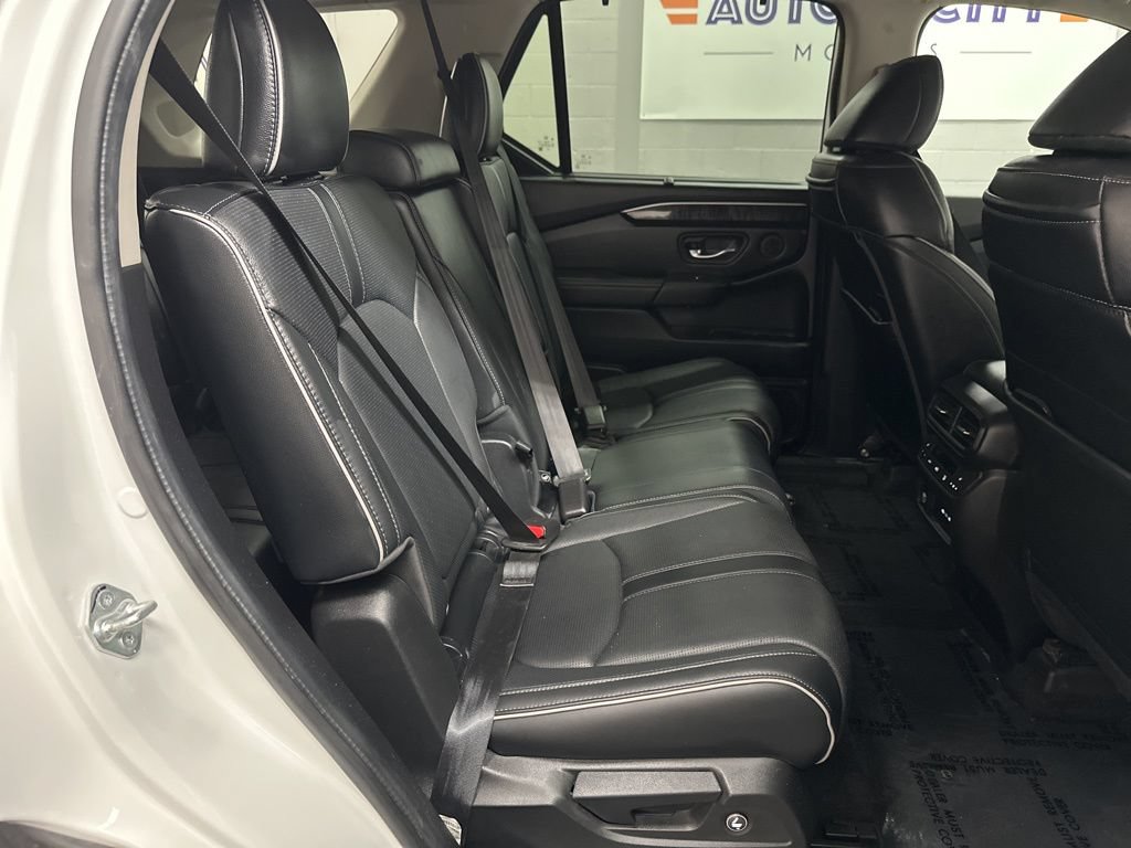 Used 2024 Honda Pilot Elite image 38