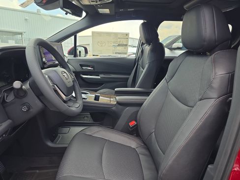 New 2026 Toyota Sienna Platinum AWD/4WD image 11